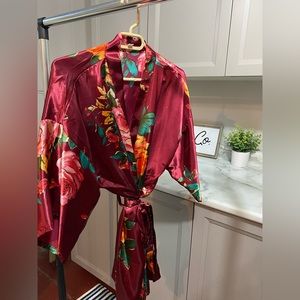 💋SOLD💋Silky robe